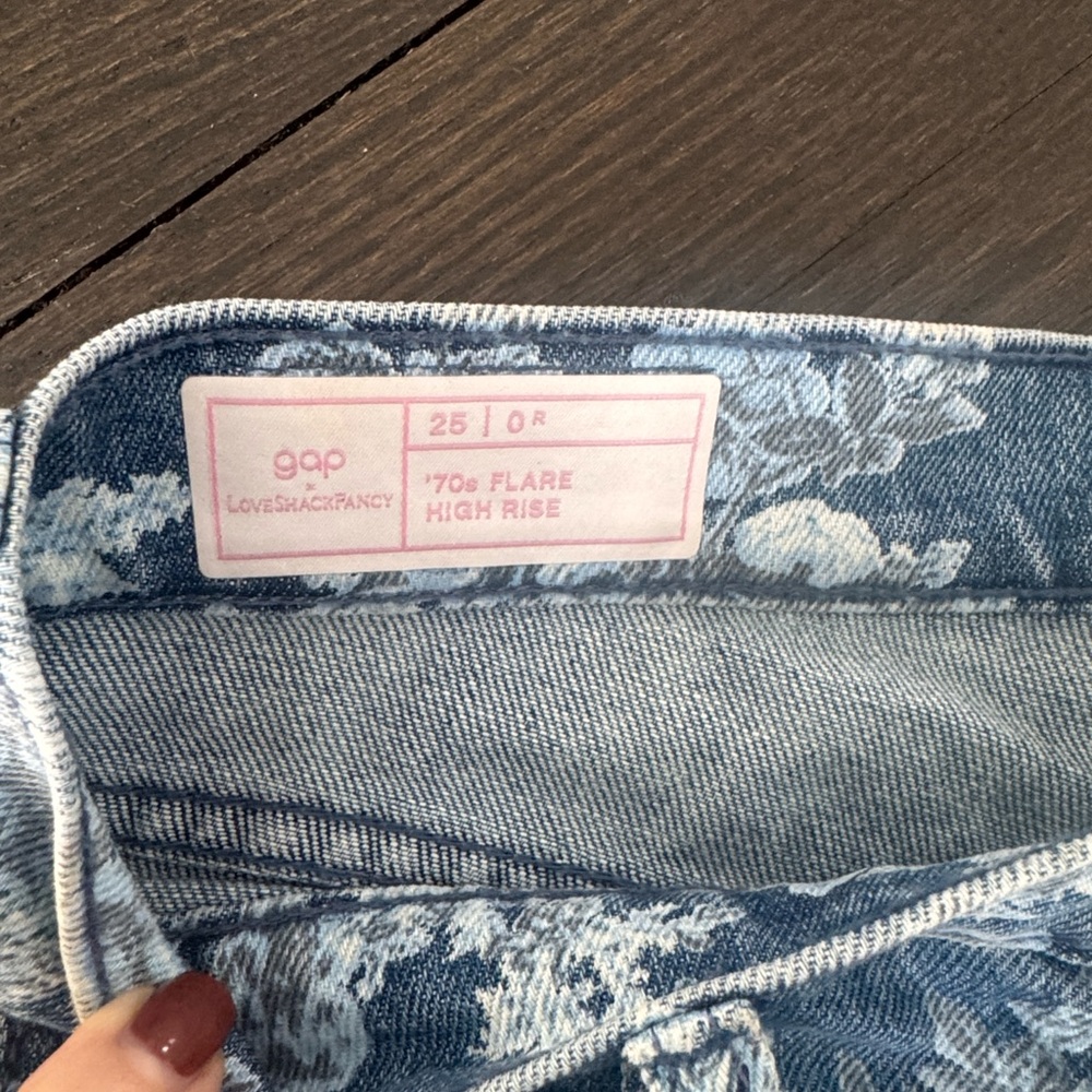 Love SHack Famcy Floral Jeans - Picture 4 of 12